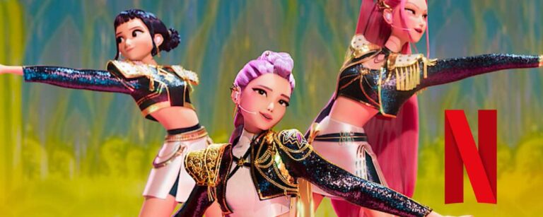Animiertes K-Pop-Trio Huntrix in glänzenden Kostümen auf Bühne – Szene aus dem Netflix-Fantasyfilm KPop Demon Hunters