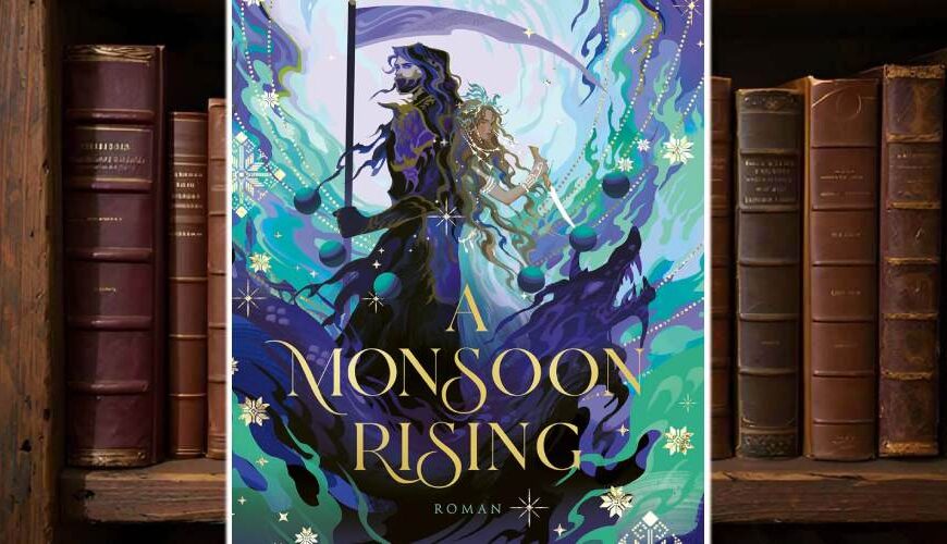 Cover von A Monsoon Rising: Zwei stilisierte Figuren – eine weiblich, eine männlich – stehen Rücken an Rücken inmitten eines stürmischen Strudels aus Türkis, Violett und Gold. Um sie herum leuchten Sterne und Wirbelmuster, magische Ornamente durchziehen das Bild. Die Szene wirkt dramatisch-romantisch, mit orientalisch anmutenden Einflüssen – Symbol für das magisch aufgeladene Enemies-to-Lovers-Spektakel der Hurricane Wars.