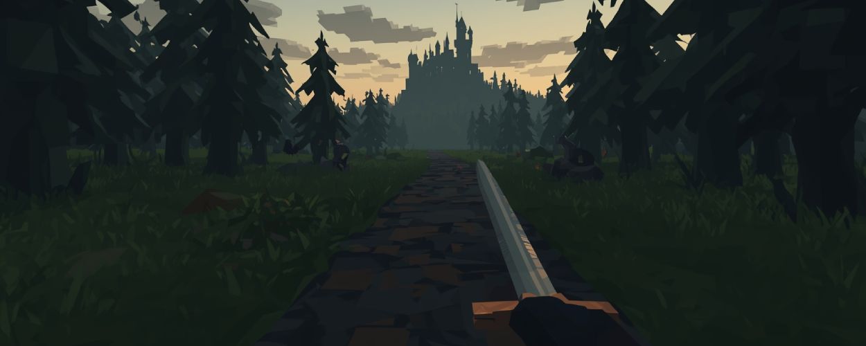 Shores of Vaelithar: Blick aus der Ego Perspektive auf einen Waldpfad mit Schwert im Vordergrund und dunkler Festung im Hintergrund