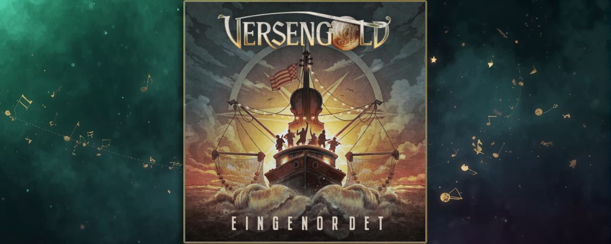 Gezeichnetes Albumcover Versengold – Eingenordet: ein Kutter pflügt durch hohe Wellen, auf dem Deck tanzen und spielen silhouettenhafte Musiker vor einer riesigen Geige als Mast; Lichterketten, Fischernetze und ein stilisierter Kompass im Hintergrund, warme Sonnenuntergangsfarben.