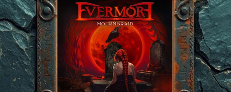 Albumcover von Evermore – Mournbraid: Frau mit langem rotem Zopf sitzt zwischen Grabsteinen vor einem riesigen roten Mond, auf einem Stein hockt ein schwarzer Rabe.