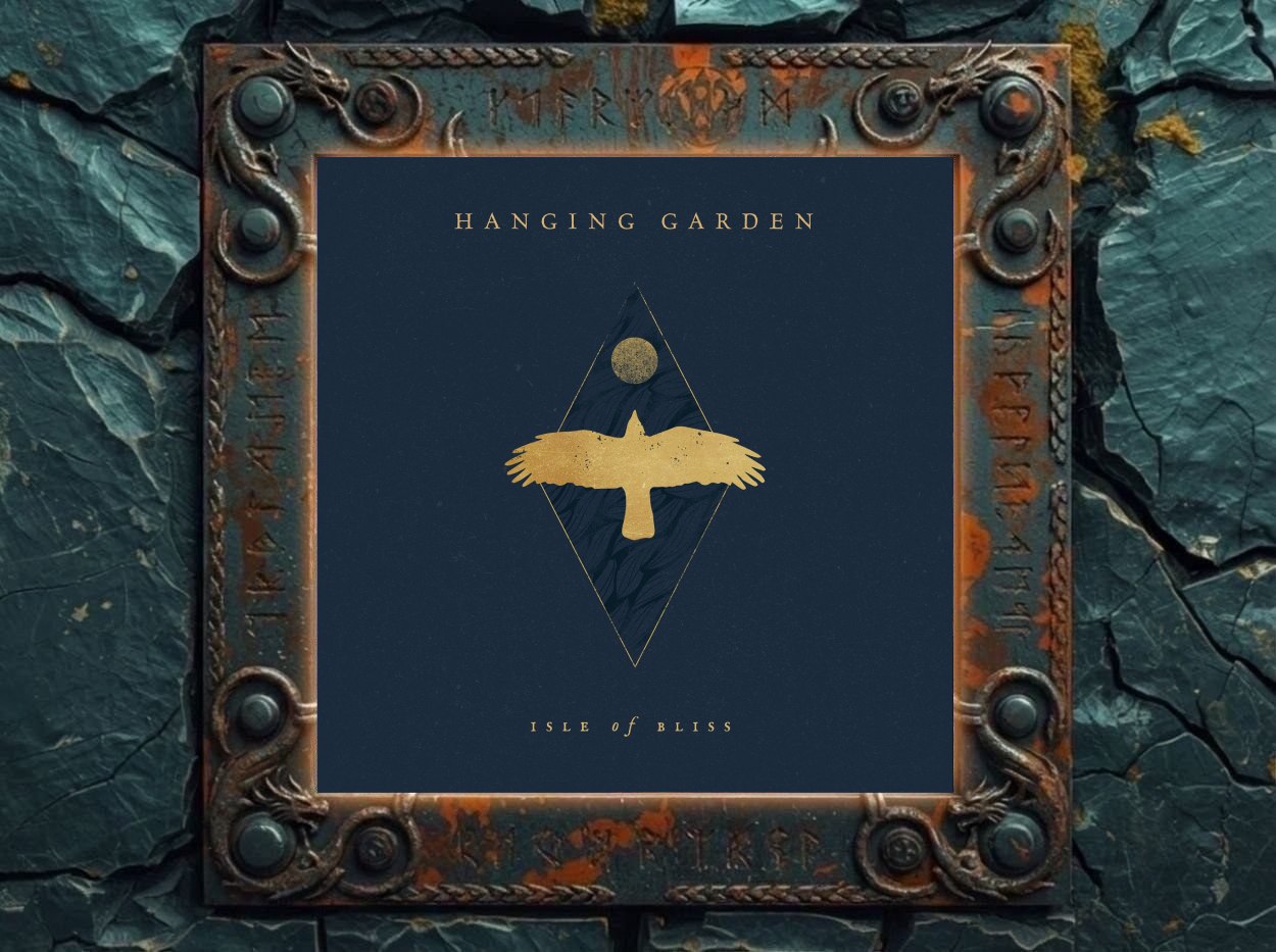 Albumcover von Isle Of Bliss: dunkelblaues, minimalistisches Artwork mit goldenem Vogel vor geometrischer Rautenform und kleinem Mondsymbol, elegant und melancholisch.