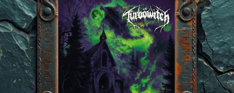 Albumcover von Türböwitch – Under Haunted Skies: verfallene Kapelle unter grün leuchtendem Nachthimmel, wolfsartige Schattenbestie am Mond und Hexenzirkel im Wald
