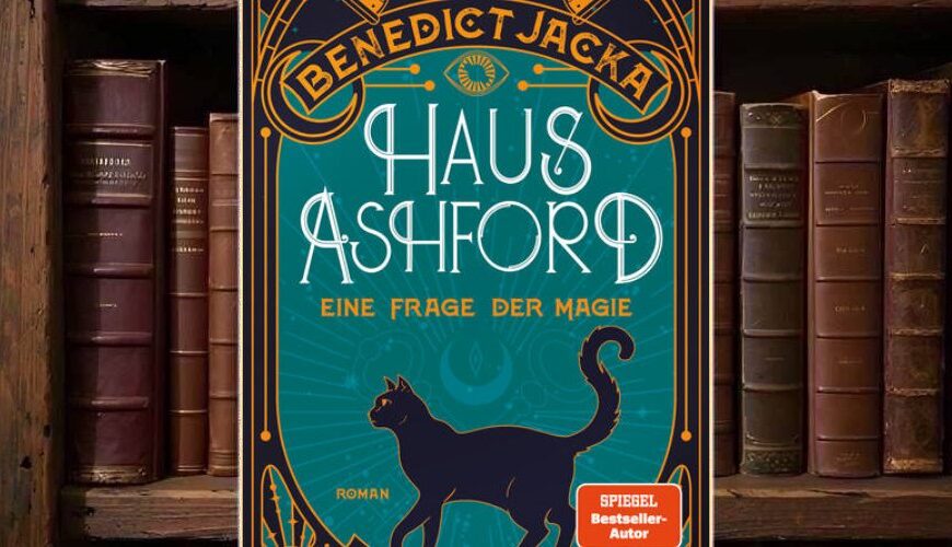 Türkis-orangefarbenes Cover im Art-déco-Stil mit ornamentiertem Rahmen, großem schwarzen Katzen-Schatten im unteren Bereich und heller Typografie vor einem leuchtenden magischen Hintergrund.