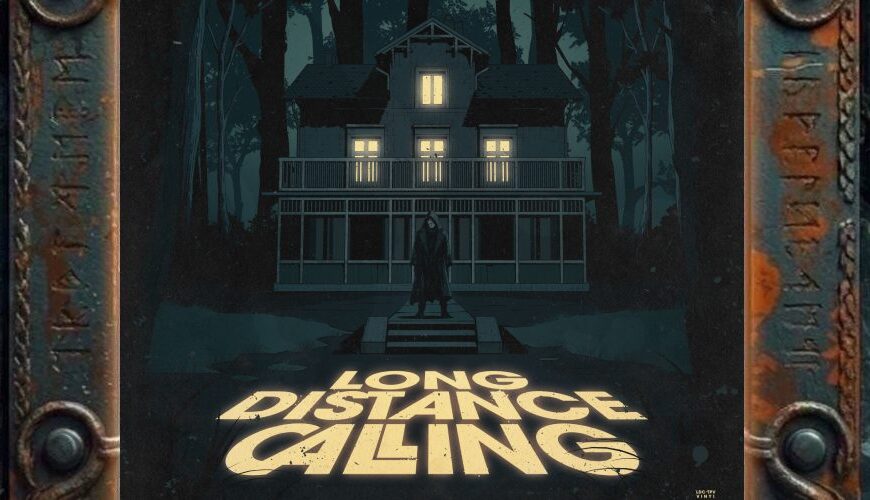 Albumcover The Phantom Void von Long Distance Calling: einsames hell erleuchtetes Haus im dunklen Wald, davor eine schwarze Gestalt und großer leuchtender Titel am Boden.