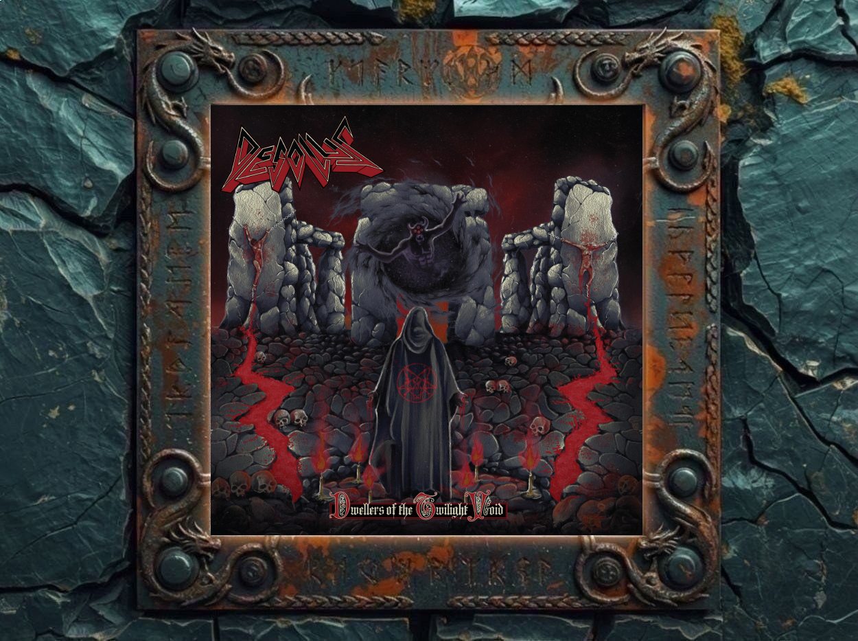 Albumcover von Callous Faulter – Callous Faulter: Schwarzweißes Foto einer massiven Betonfassade, von unten nach oben fotografiert. Große graue Gebäudeblöcke ragen steil in einen hellen, leeren Himmel. Oben steht der Bandname Callous Faulter in schlichter Serifenschrift. Das Cover wirkt kalt, urban, minimalistisch und bedrückend.
