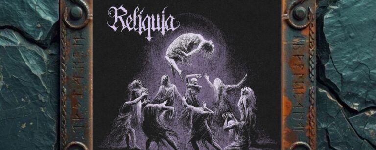 Albumcover von Reliquia – In Theory and Practice: Dunkles, schwarz-violettes Artwork mit mehreren geisterhaft wirkenden Gestalten, die in einer rituellen Szene knien, tanzen oder die Arme emporstrecken. Über ihnen schwebt eine gekrümmte, körperhafte Figur im violetten Licht. Das Bild erinnert an eine okkulte Séance, einen düsteren Tanz und ein gotisches Bühnenritual in fahlem Kerzenschein.