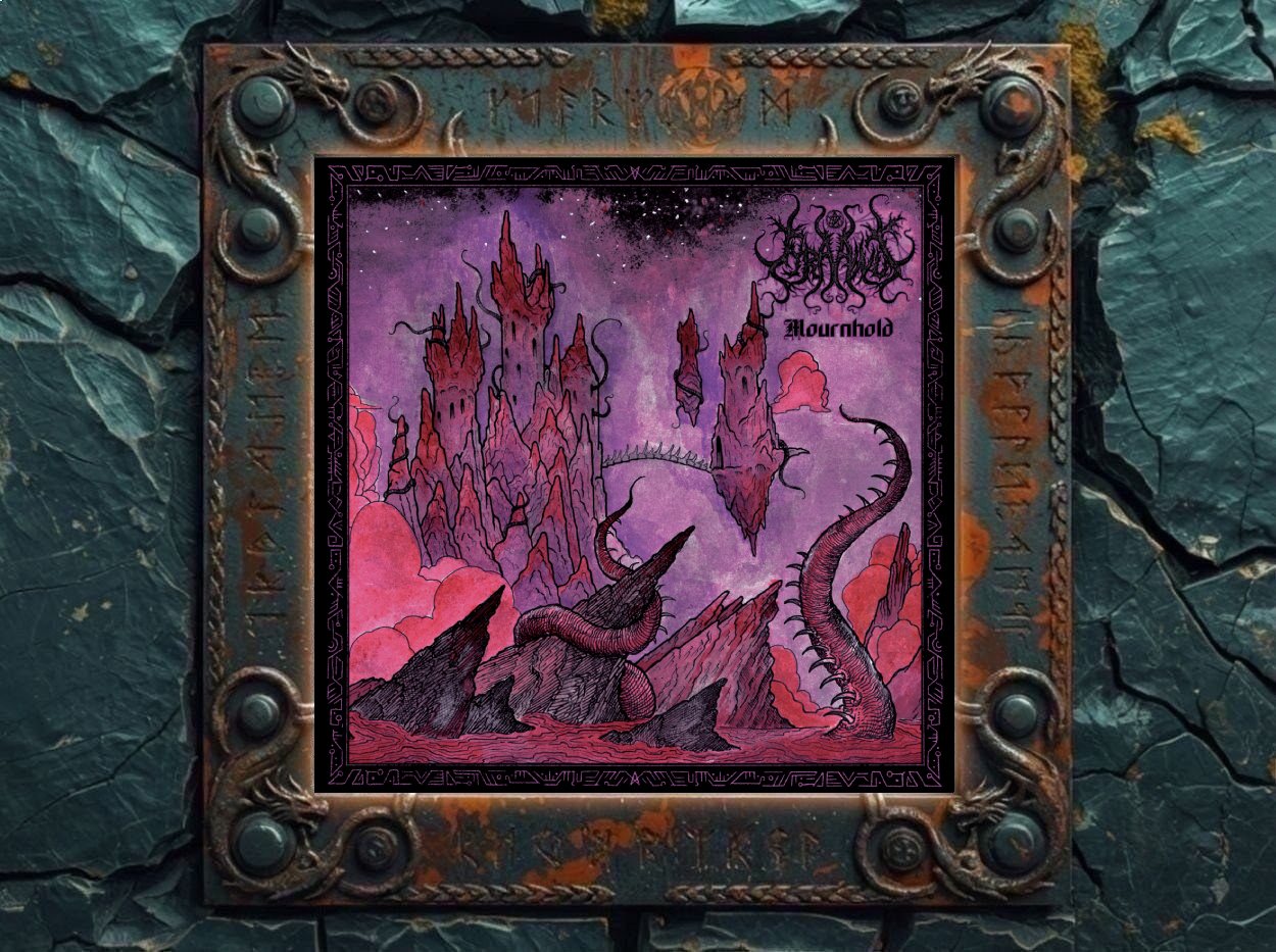 Albumcover von Tyrannus – Mournhold: Violett-rotes Fantasy-Artwork mit einer fremdartigen Felsenlandschaft, gezackten Türmen, schwebenden Felsinseln und schwarzen Tentakeln, die sich durch die Szenerie winden. Ein ornamentaler Rahmen umgibt das Bild, oben rechts stehen Bandlogo und Albumtitel. Die Szene wirkt wie eine purpurne Albtraumfestung in einer außerweltlichen Höllenlandschaft.