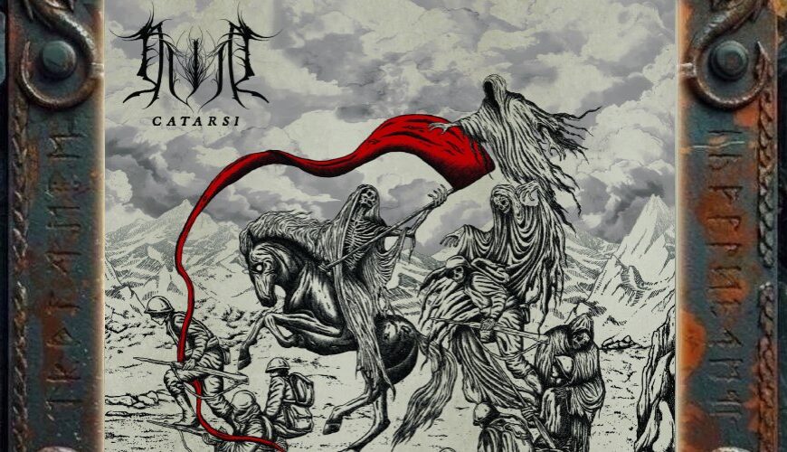 Albumcover von Duir – Catarsi: Zeichnerisches, grau-beiges Artwork mit karger Kriegslandschaft, Bergen im Hintergrund, einem Reiter auf einem Pferd, geisterhaften Figuren, liegenden Körpern am Boden und einer langen roten Fahne, die sich wie eine Wunde durch das Bild zieht. Oben links steht das Bandlogo, darunter der Albumtitel.