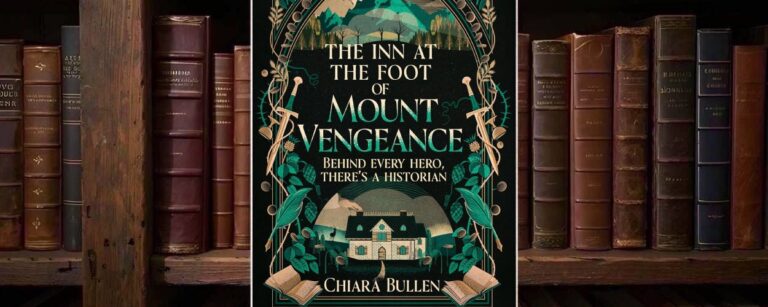 Cover von Chiara Bullens The Inn at the Foot of Mount Vengeance mit dunklem Fantasy-Design, ornamentaler Rahmung, Berglandschaft, Gasthaus, Drachenköpfen, Schwertern, Pflanzenmotiven und heller Titelschrift.