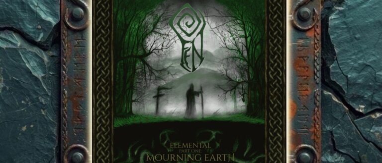 Albumcover von Fen – Elemental Part One: Mourning Earth: In einer nebligen grün-schwarzen Waldlandschaft steht eine undeutliche dunkle Gestalt vor kahlen Bäumen und grauem Himmel. Über der Szene schwebt das stilisierte Fen-Logo, während Wurzel- und Pflanzenformen den unteren Bereich des Covers einrahmen.
