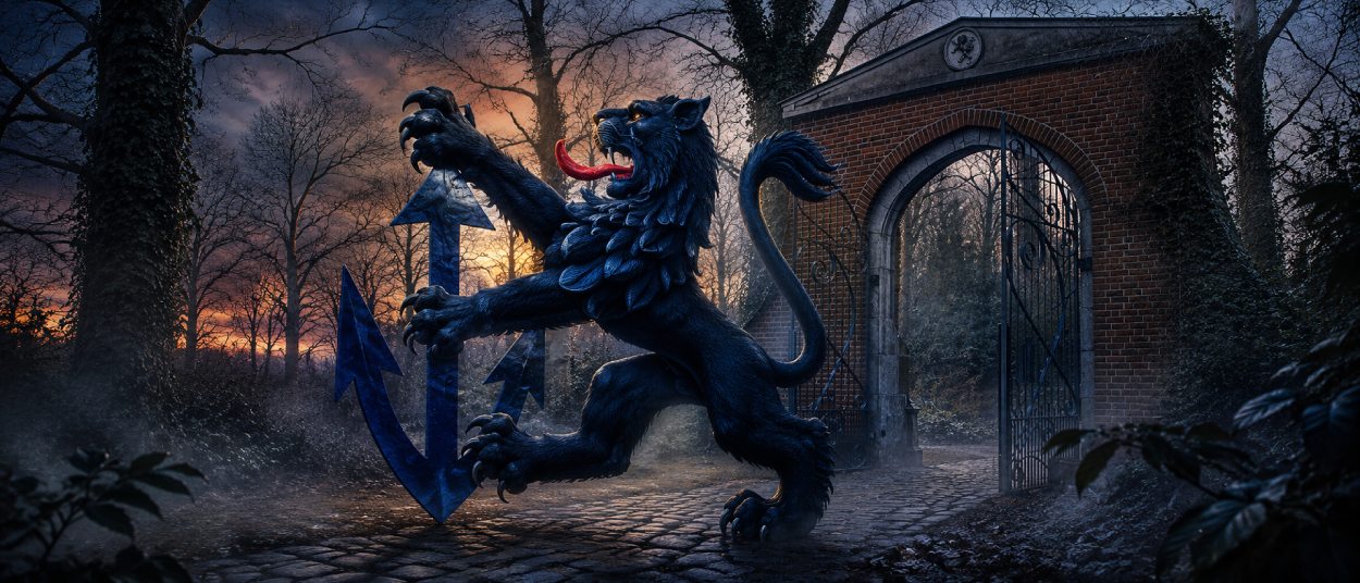 Ein schwarzes löwenartiges Wappentier mit roter Zunge und blauem Symbol steht in einer nebligen Dämmerungslandschaft vor dem Tor von Burg Hemmersbach.