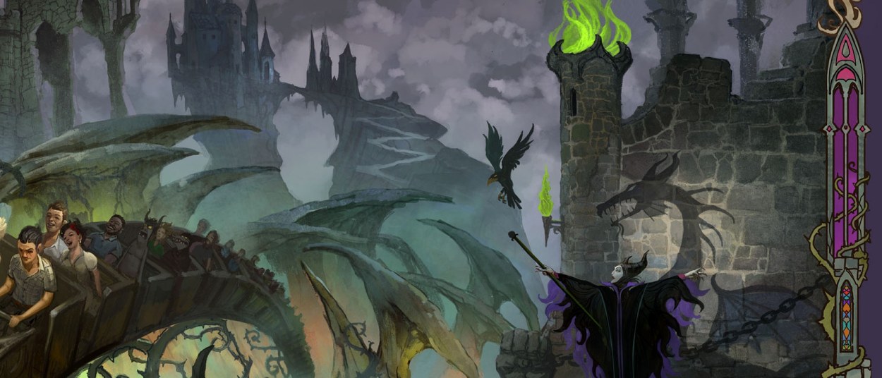 Eine dunkle Achterbahn rast durch riesige drachenartige Dornen vor einer verfallenen Festung, während Maleficent auf einer Mauer steht und grüne Flammen aus den Türmen schlagen.