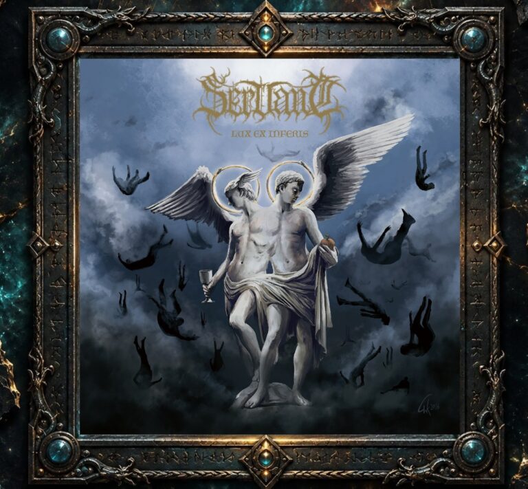 Albumcover von Servant – Lux Ex Inferis: Eine doppelte, geflügelte Engelsgestalt mit goldenen Heiligenscheinen steht zentral vor wolkigem blau-grauem Hintergrund. Ringsum stürzen schwarze menschliche Silhouetten in die Tiefe. Oben stehen Bandname und Albumtitel in goldener Schrift.