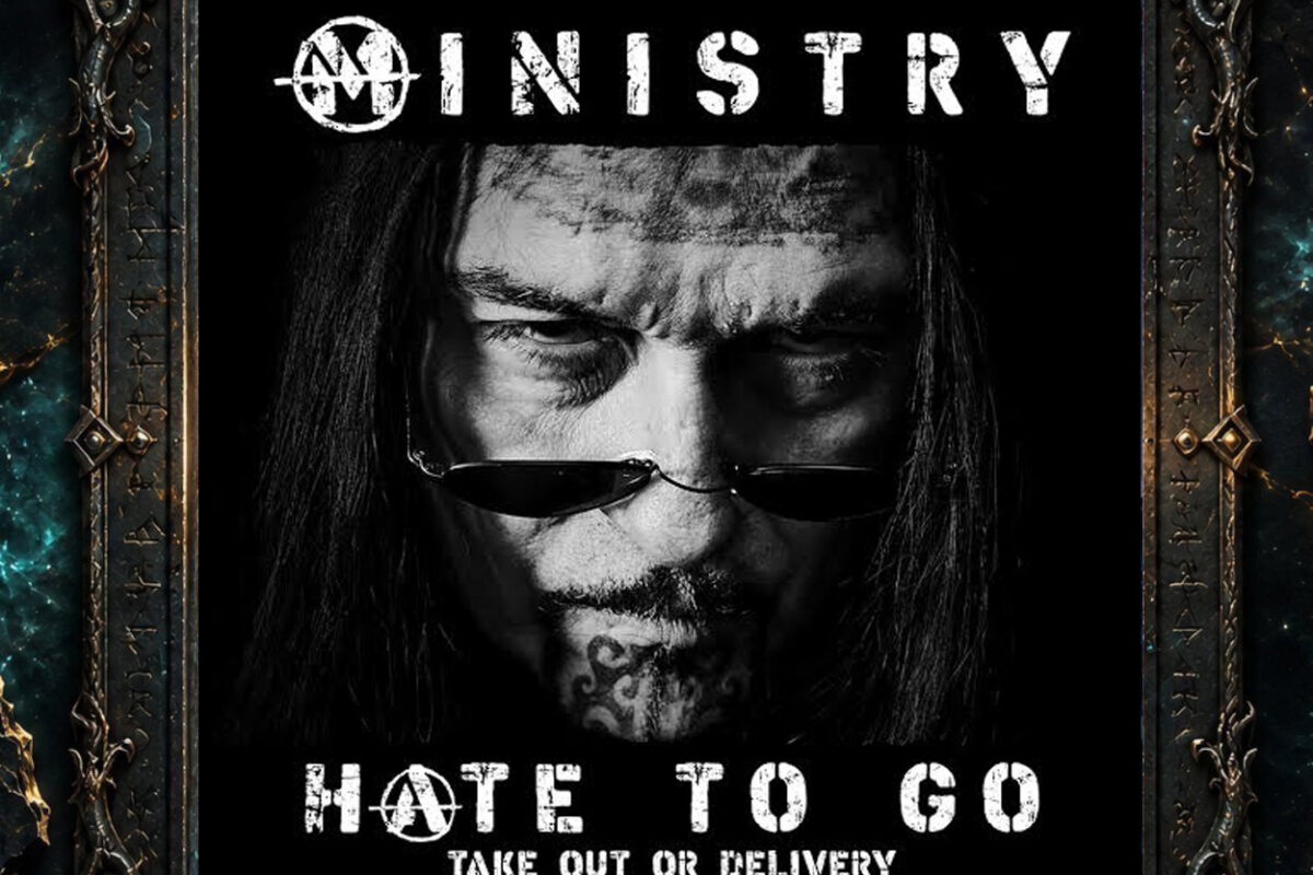 Cover von Ministry – Hate to Go (Take Out or Delivery): Schwarzweißes Nahporträt von Al Jourgensen mit langen Haaren und dunkler Sonnenbrille. Er blickt ernst und finster nach vorn. Oben steht der Bandname Ministry, unten der Albumtitel.