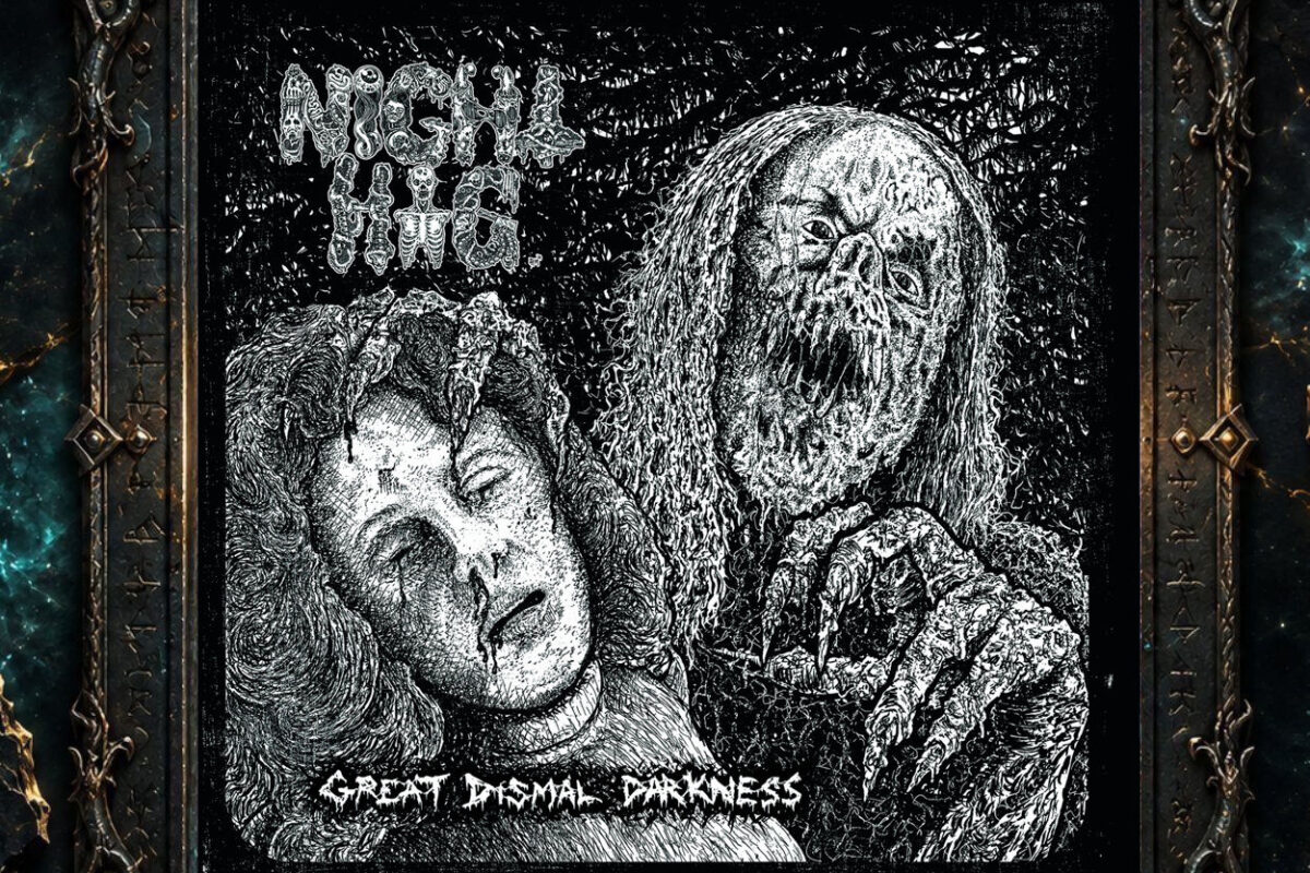 Schwarzweiß-Cover von Night Hag – Great Dismal Darkness. Eine entstellte, langhaarige Horrorgestalt mit verwestem Gesicht, geöffnetem Maul und krallenartigen Händen beugt sich hinter einer reglosen Frau hervor. Dichte schwarze Schraffuren und groteske Details prägen die Illustration. Links oben befindet sich das knochenartige Bandlogo, unten der zerklüftete Albumtitel.