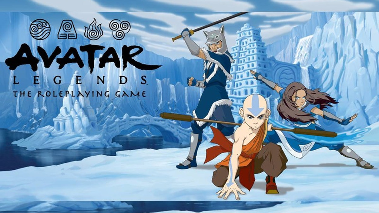 Illustration zu Avatar Legends: The Roleplaying Game mit Aang, Katara und Sokka in einer verschneiten Landschaft. Aang steht mit seinem Kampfstab im Vordergrund, während Katara Wasserbändigen einsetzt und Sokka sein Schwert erhebt. Im Hintergrund ragen eisige Berge und eine gewaltige Festung auf.