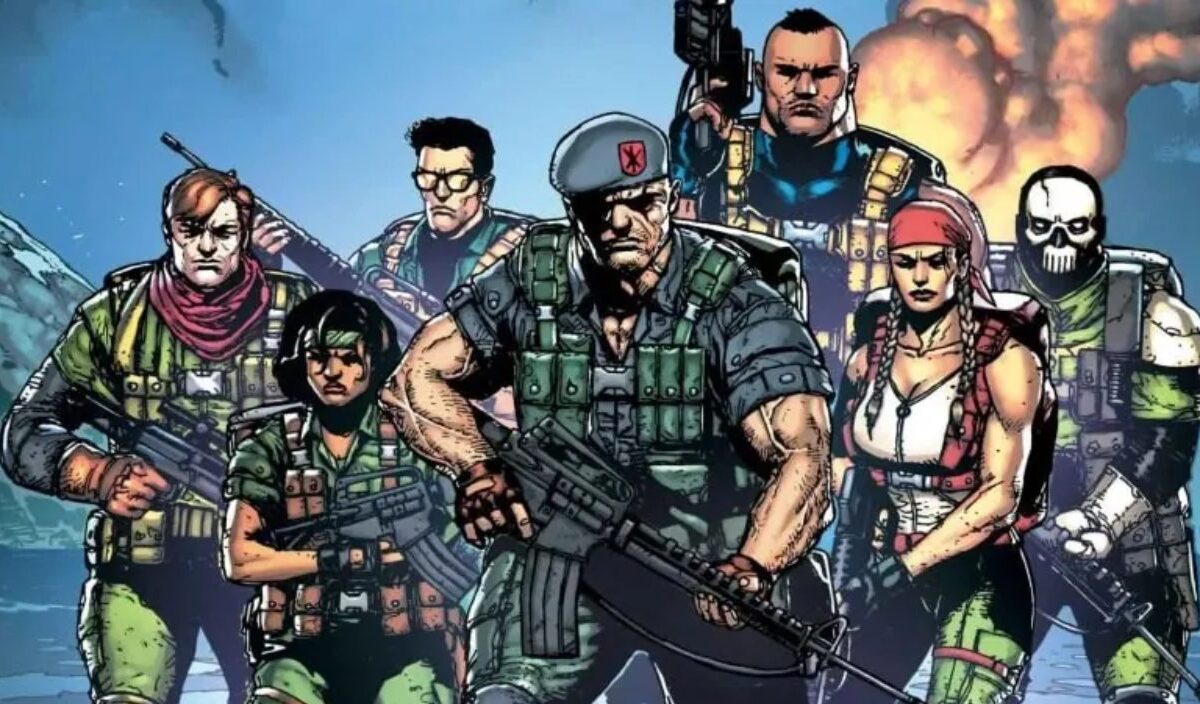 Flint führt in G.I. Joe: The Island of Dr. Mindbender ein bewaffnetes Einsatzteam vor einer gewaltigen Explosion an.