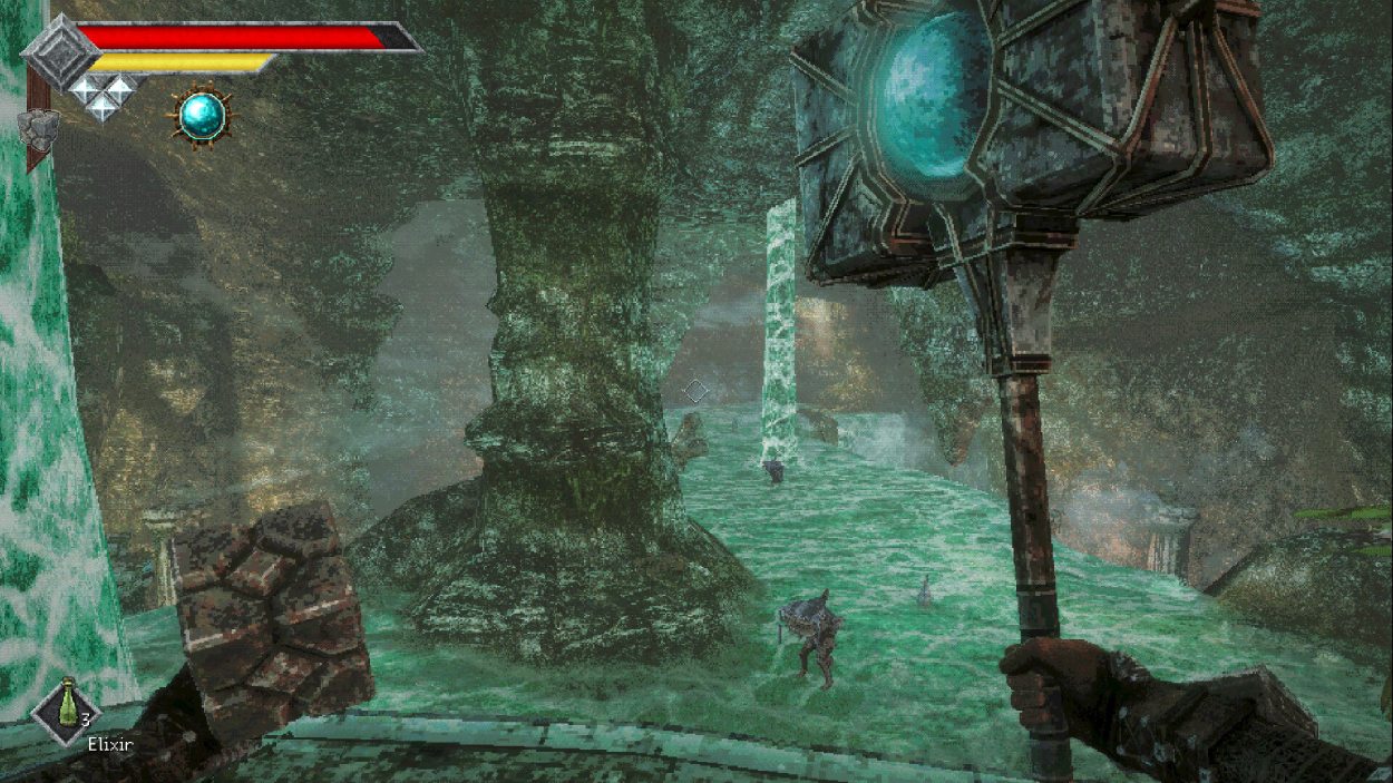Spieler erkundet mit einer schweren Fantasy-Waffe eine grünlich leuchtende Ruinenlandschaft im First-Person-RPG Queen’s Domain.