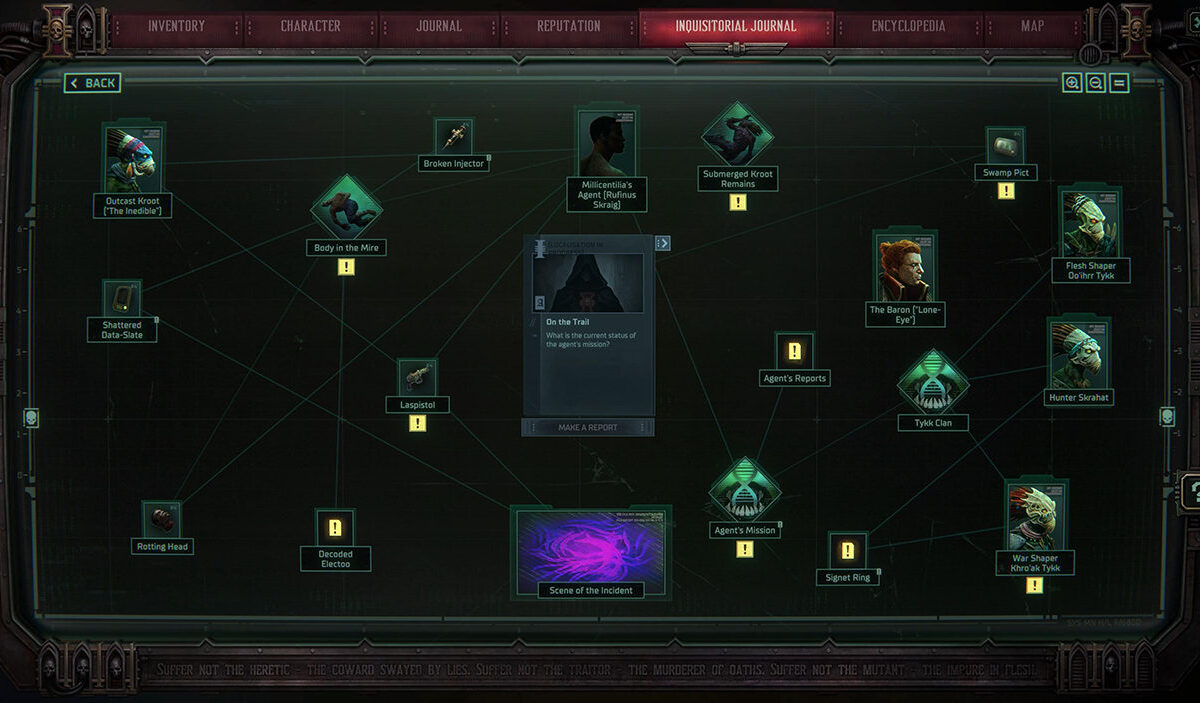 Gameplay-Screenshot aus Warhammer 40.000: Dark Heresy mit einer holografischen Rekonstruktion eines Tatorts. Grünlich leuchtende Figuren und Projektionen veranschaulichen die Ermittlungsarbeit der Inquisition in einer düsteren Science-Fiction-Umgebung.