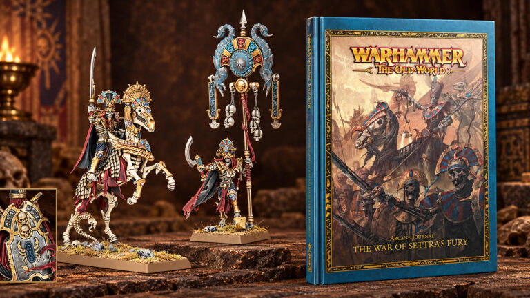 Zwei bemalte Gruftkönig-Miniaturen aus Warhammer: The Old World stehen neben einem blauen Arcane-Journal-Buch. Links reitet ein skelettierter Krieger mit erhobenem Schwert auf einem Knochenpferd, daneben steht ein untoter Standartenträger mit kunstvoll verziertem Banner. Im Hintergrund leuchtet eine düstere Tempelhalle im Fackelschein.